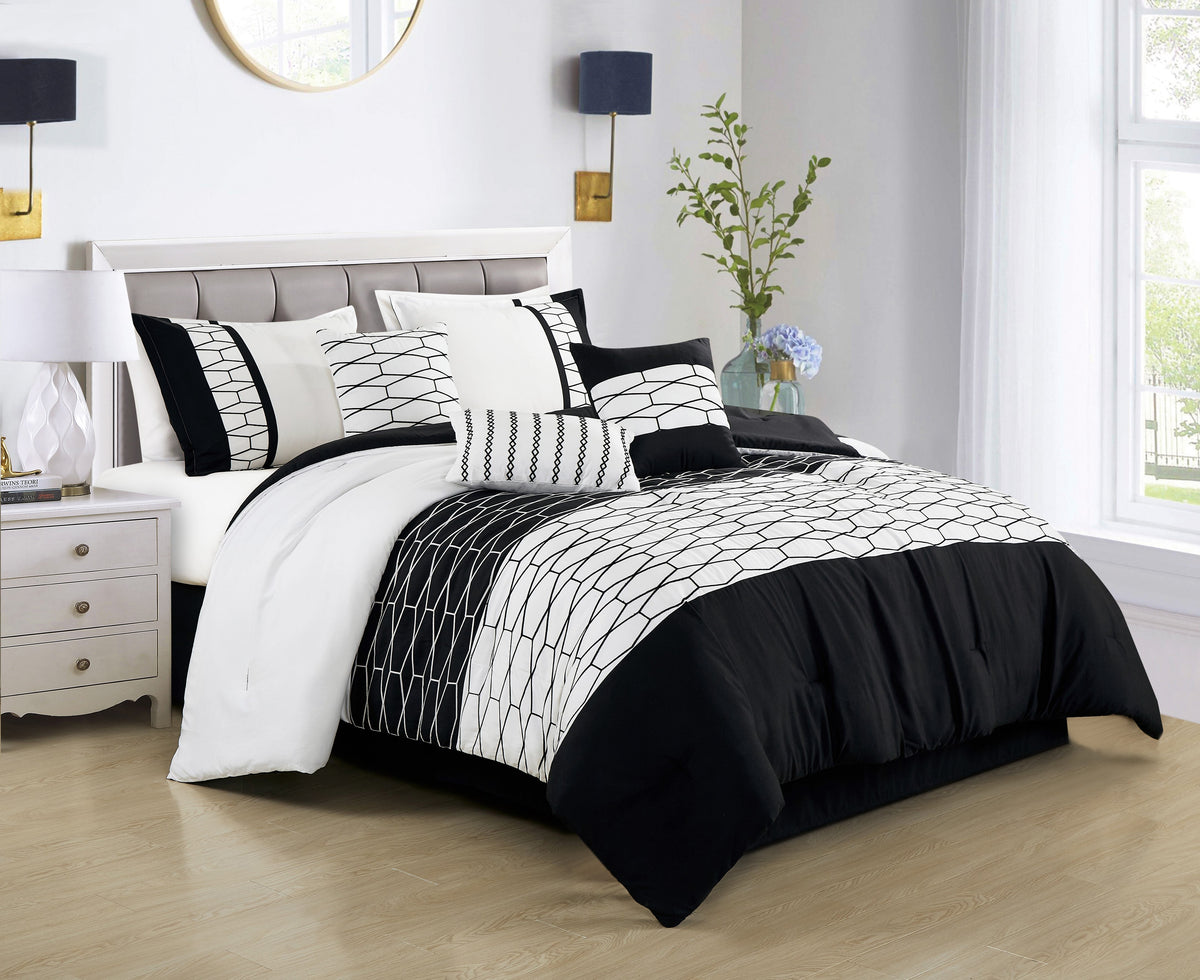 7 Pieces Comforter Set - DAUD